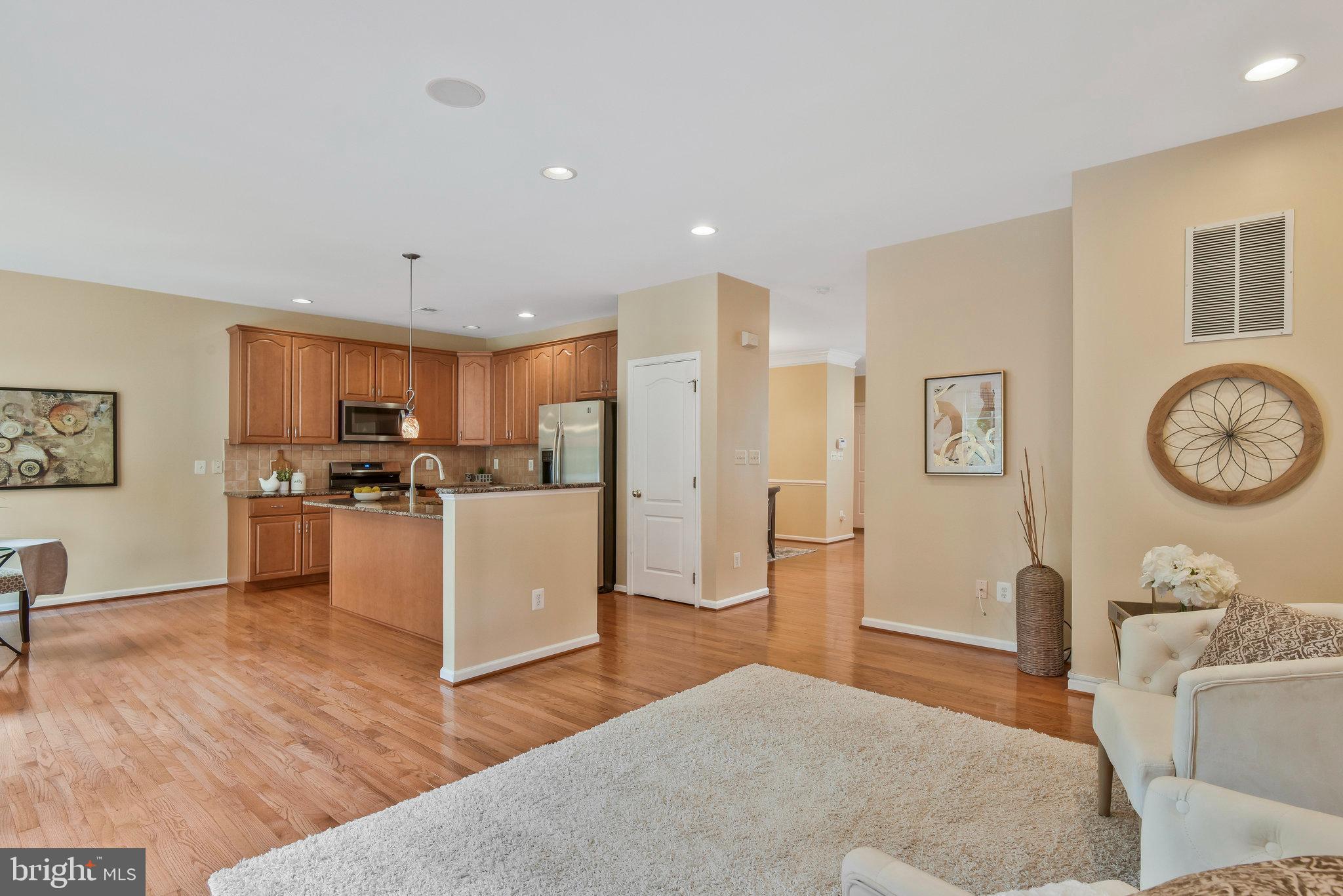 19582 Aspendale Square Ashburn, VA 20147 - Photo 13 of 45
