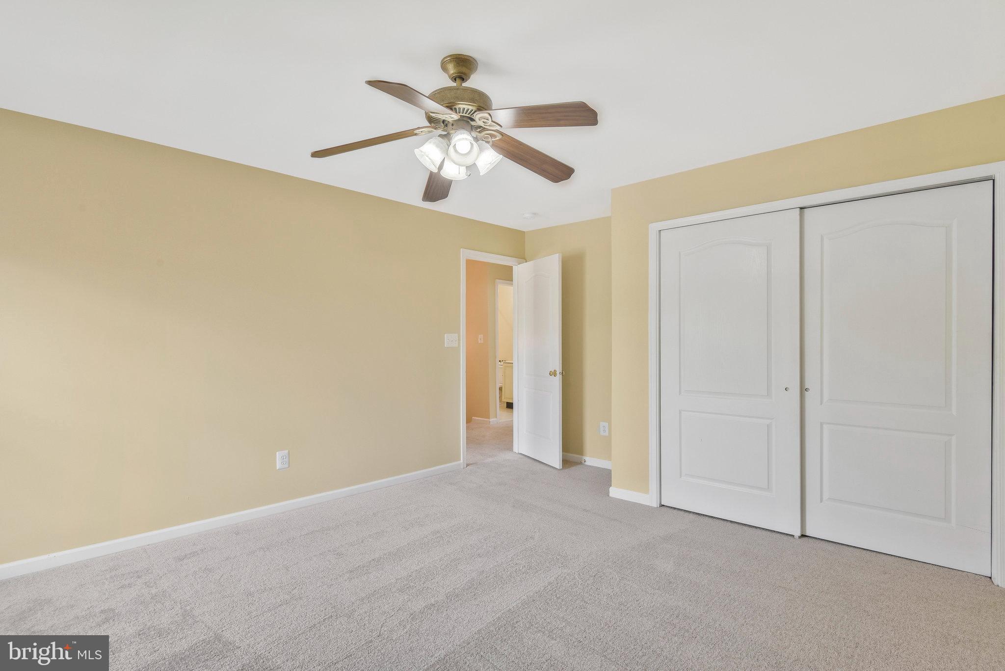 19582 Aspendale Square Ashburn, VA 20147 - Photo 28 of 45 Third bedroom