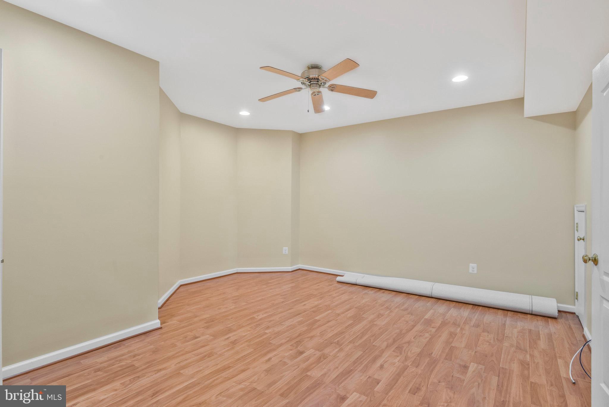 19582 Aspendale Square Ashburn, VA 20147 - Photo 34 of 45 Bonus room