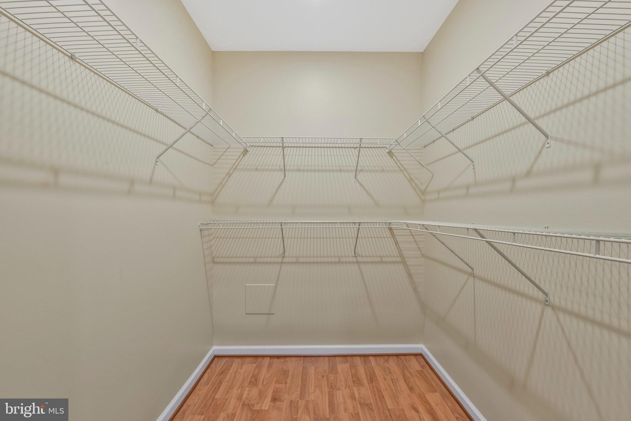 19582 Aspendale Square Ashburn, VA 20147 - Photo 36 of 45 Walk-in storage room
