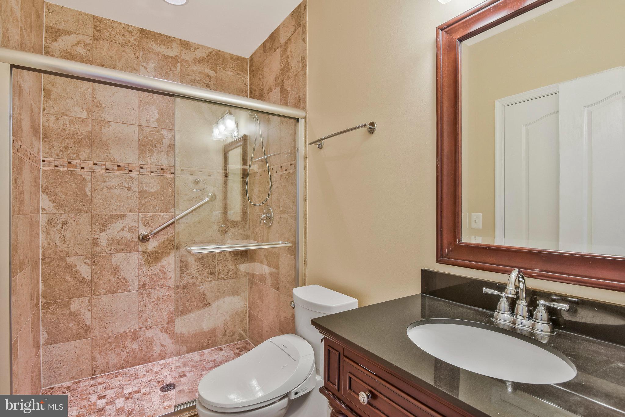 19582 Aspendale Square Ashburn, VA 20147 - Photo 37 of 45 Full bathroom on lower level