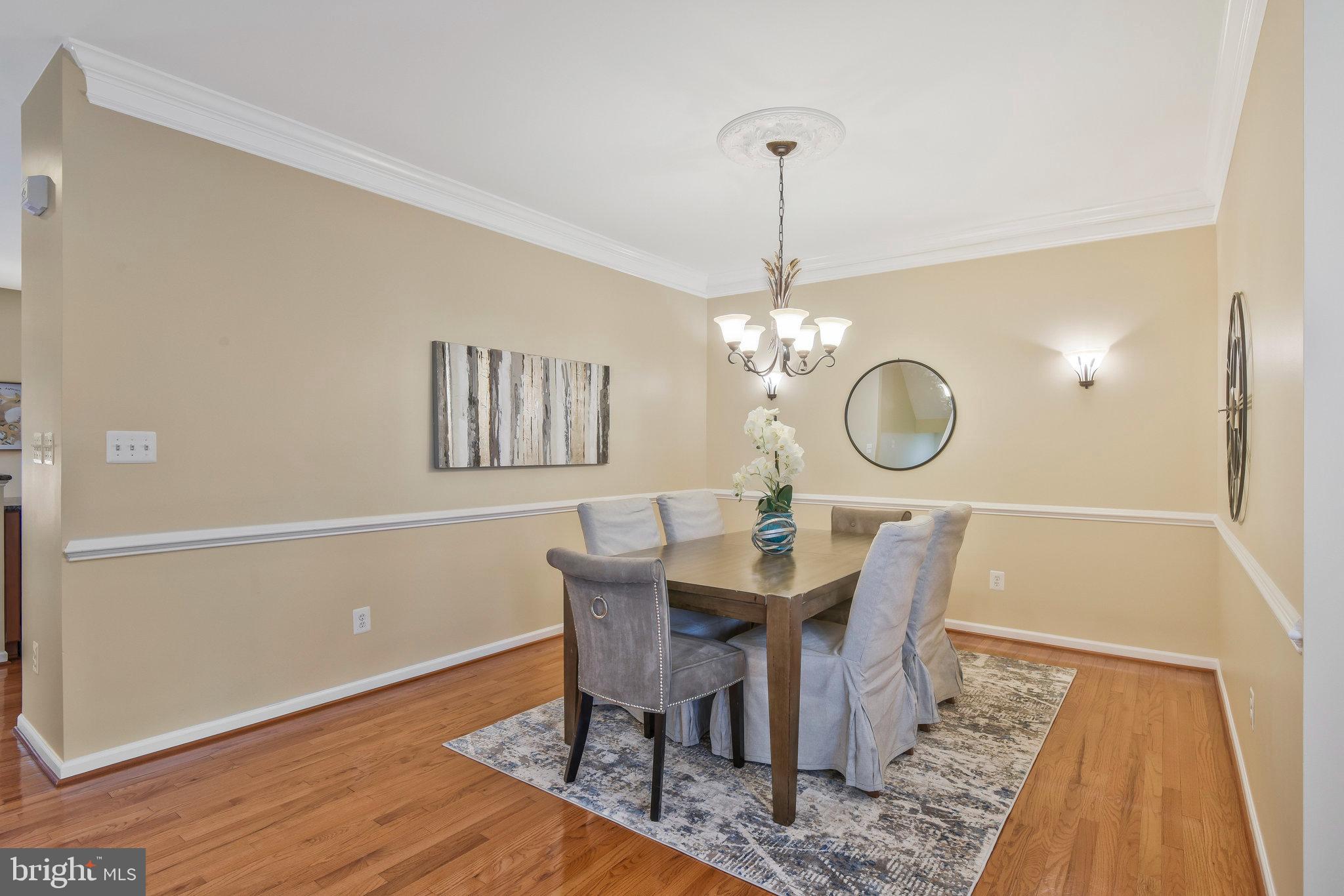 19582 Aspendale Square Ashburn, VA 20147 - Photo 7 of 45 Spacious dining room