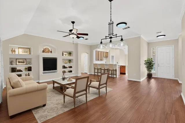 $459,900 | 9516 Grandview Drive, Denton, TX 76207