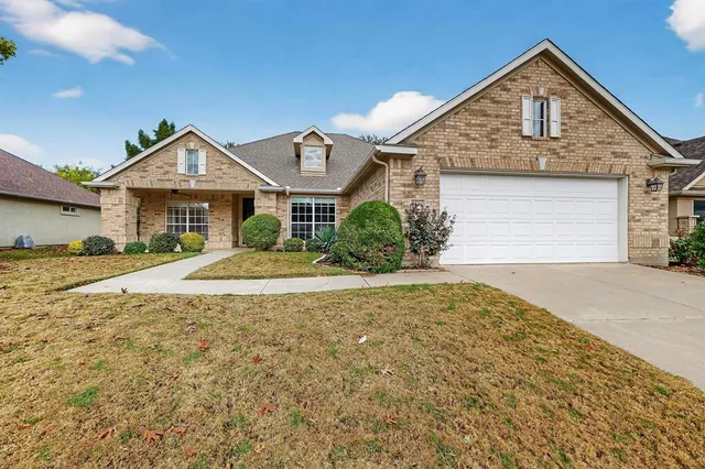 $459,900 | 9516 Grandview Drive, Denton, TX 76207