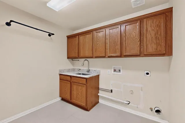 $459,900 | 9516 Grandview Drive, Denton, TX 76207