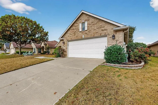 $459,900 | 9516 Grandview Drive, Denton, TX 76207