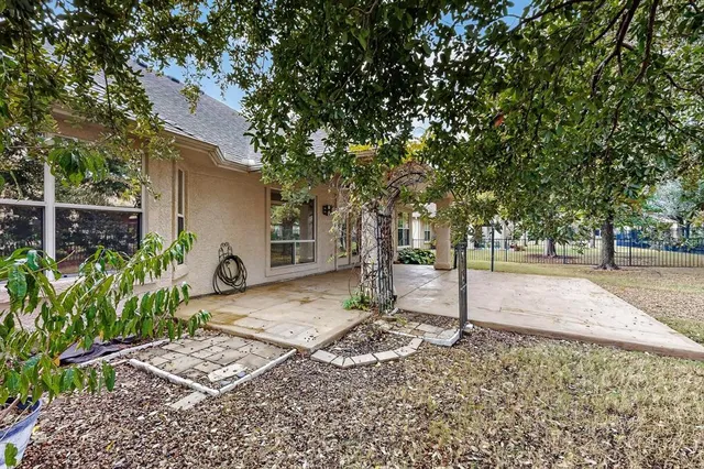 $459,900 | 9516 Grandview Drive, Denton, TX 76207