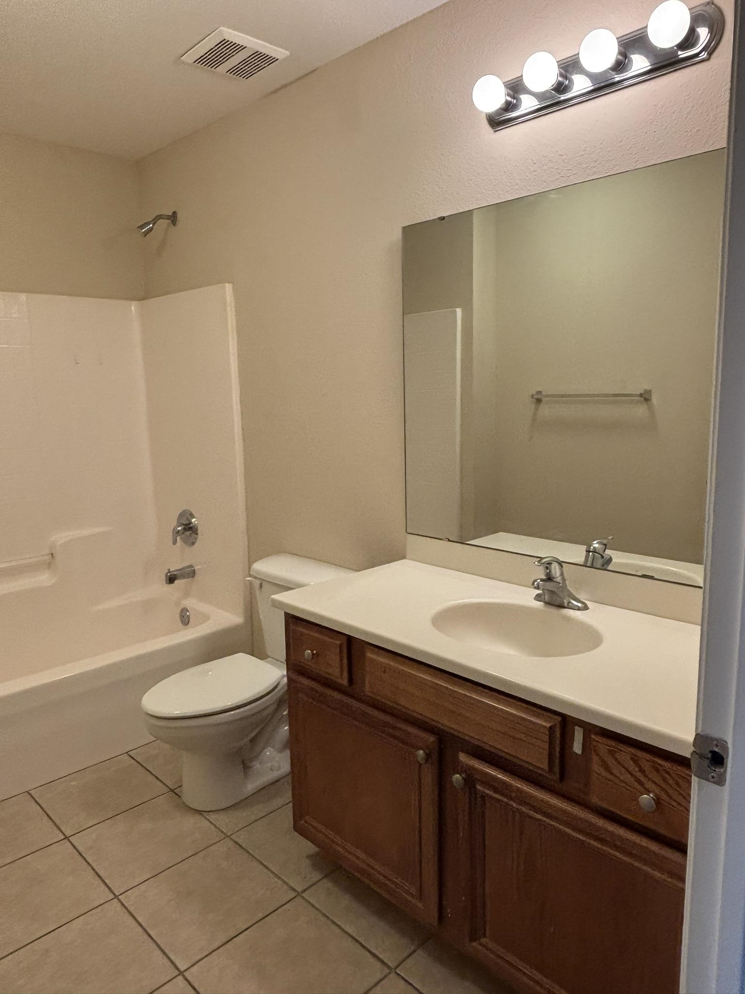 1320 Hendrix Road, Unit 406 Tallahassee, FL 32301 - Photo 28 of 39 Gallery Image 28