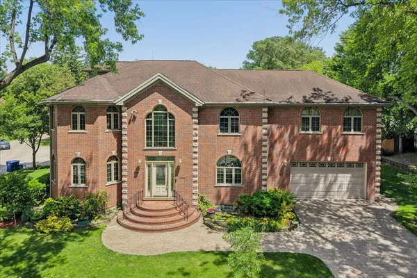 $1,549,000 | 238 Westmoreland Drive, Wilmette, IL 60091