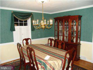 250 Rambling Way Springfield, PA 19064 - Photo 2 of 6