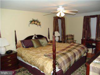 250 Rambling Way Springfield, PA 19064 - Photo 6 of 6