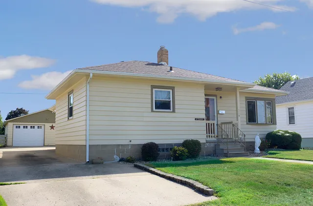 $191,000 | 318 24th Avenue, Ottawa, IL 61350