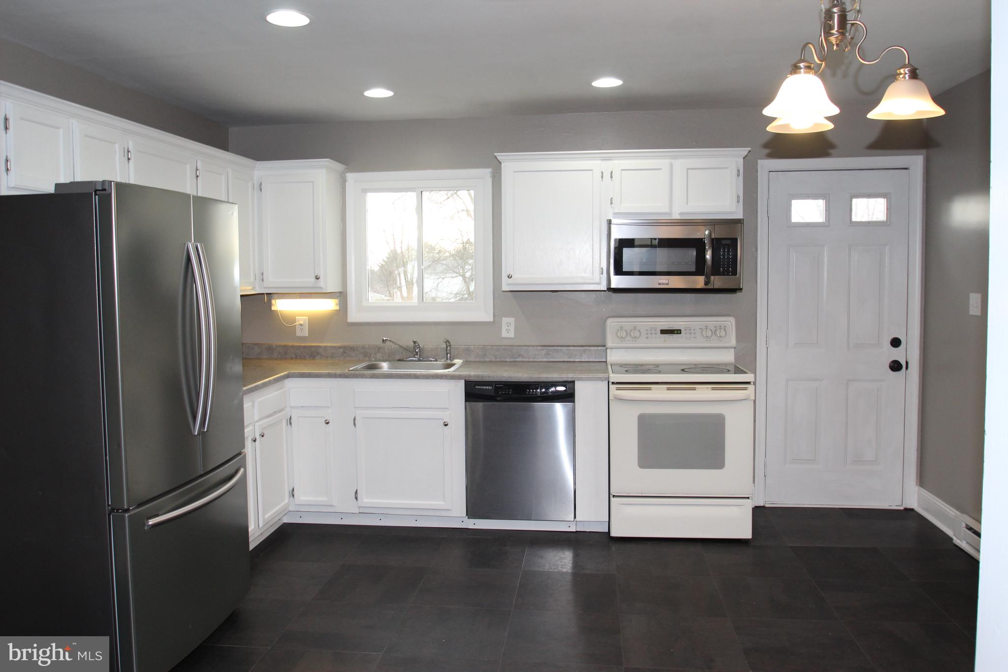 127 Jarmon Road Elkton, MD 21921 - Photo 3 of 11 Kitchen