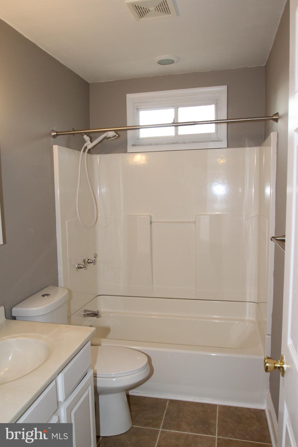 127 Jarmon Road Elkton, MD 21921 - Photo 6 of 11 Main Level Full Bath
