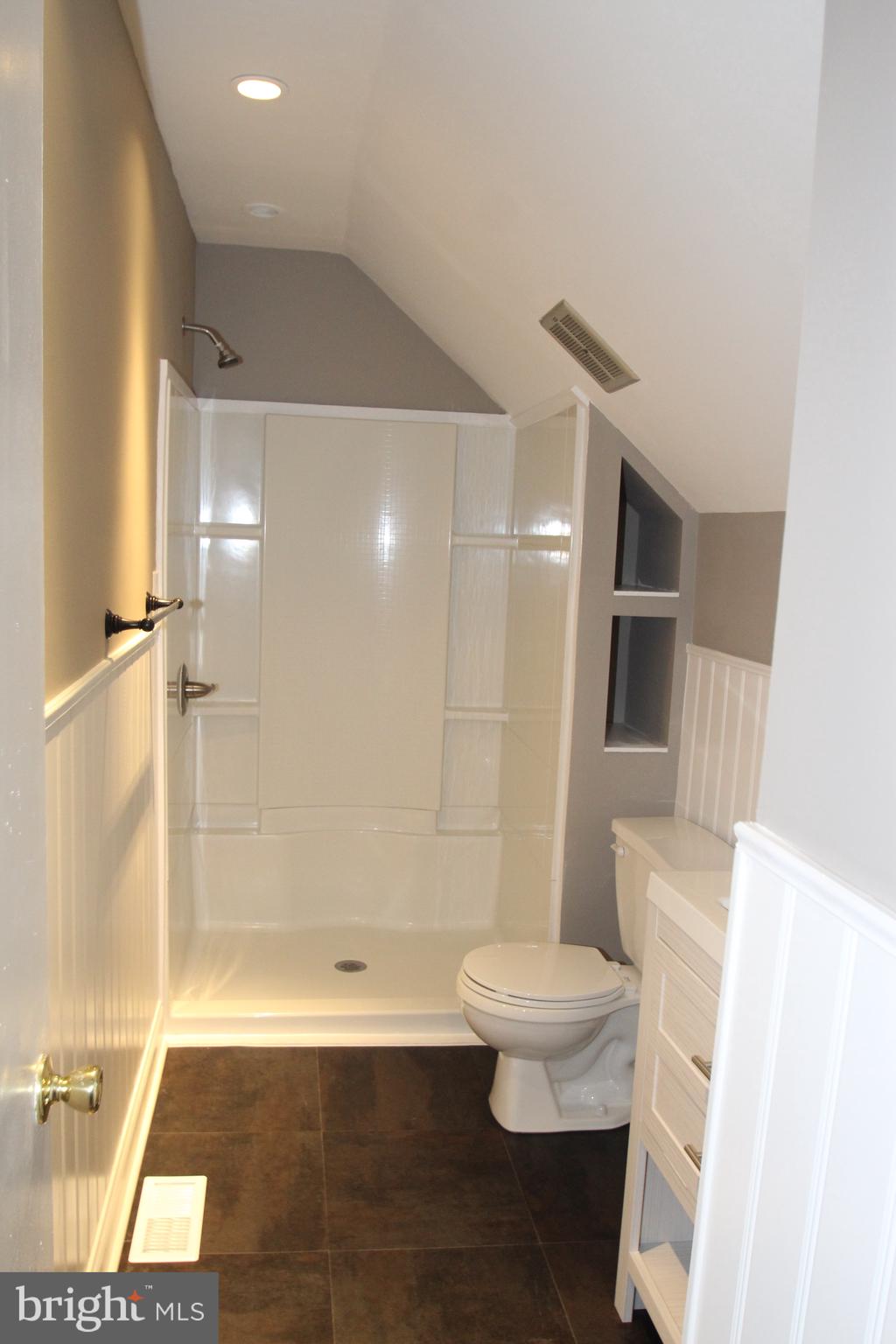 127 Jarmon Road Elkton, MD 21921 - Photo 9 of 11 Full Bath Upstairs