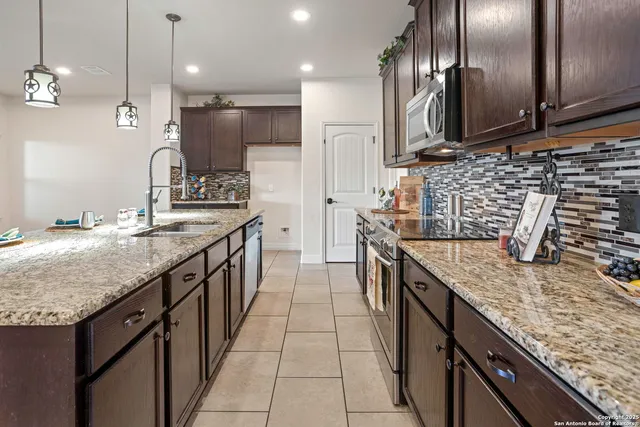 $449,900 | 113 Bonn Drive, Boerne, TX 78006