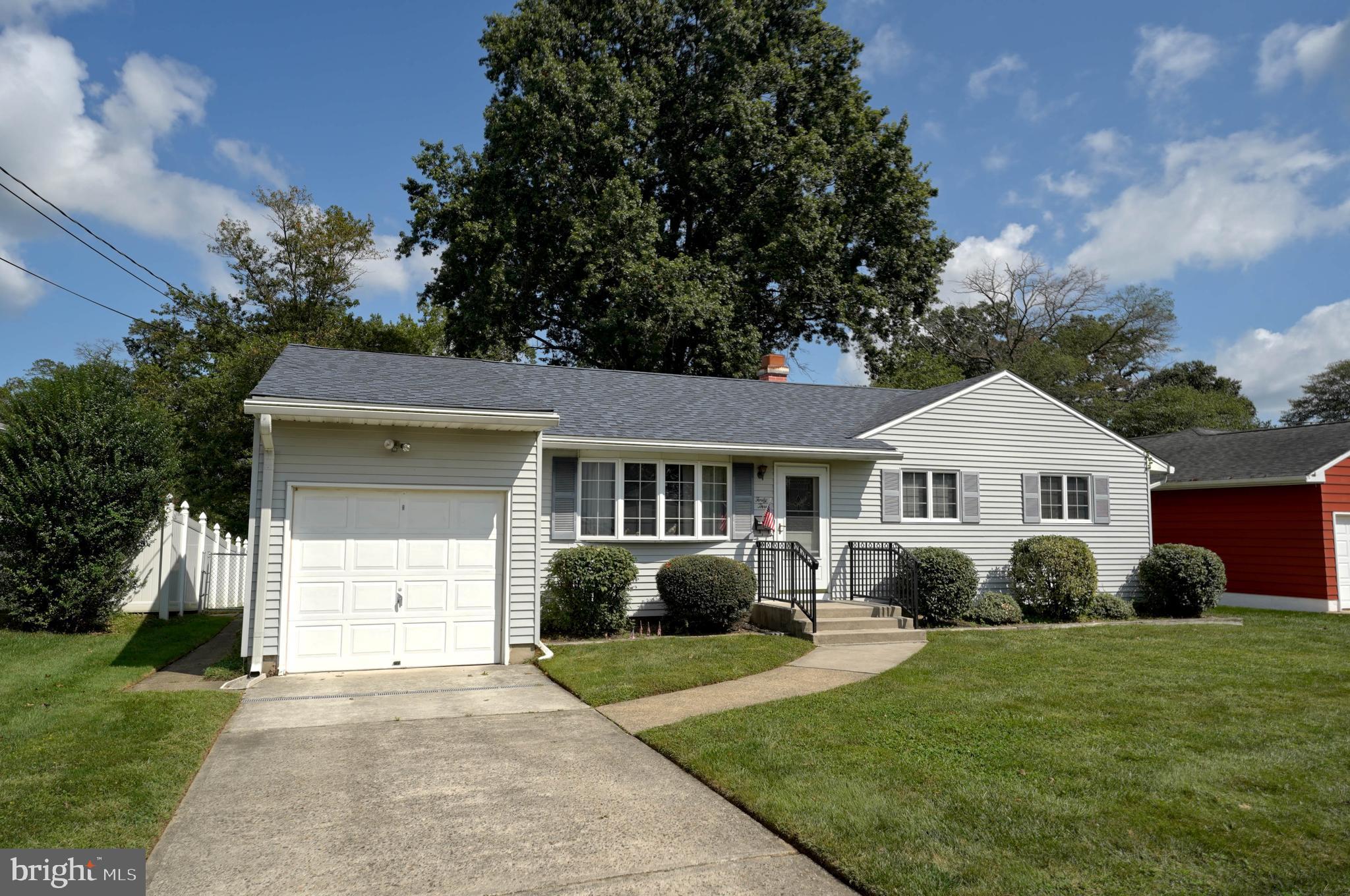 43 Endicott Road Hamilton, NJ 08690 - Photo 2 of 42
