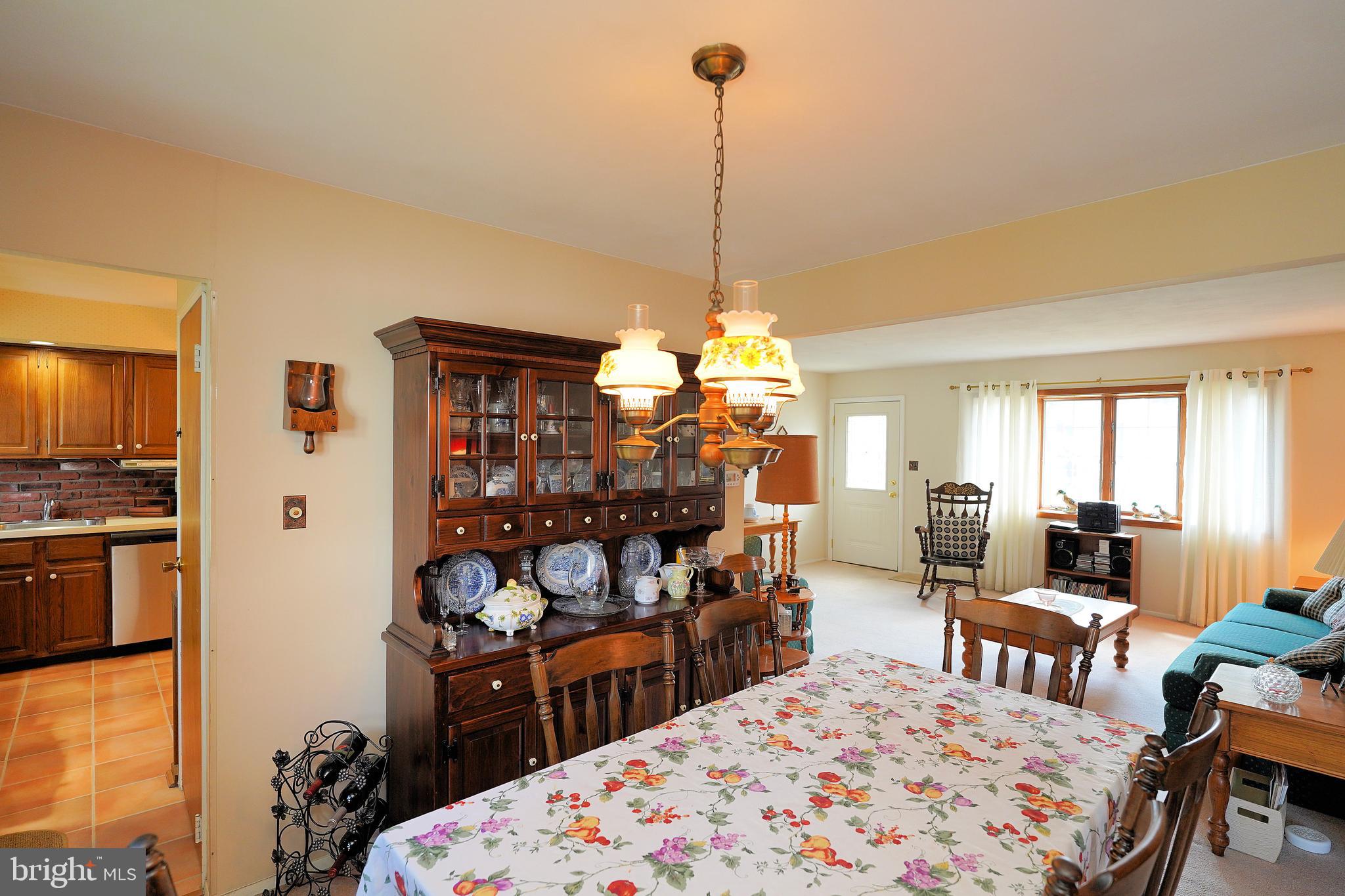 43 Endicott Road Hamilton, NJ 08690 - Photo 11 of 42