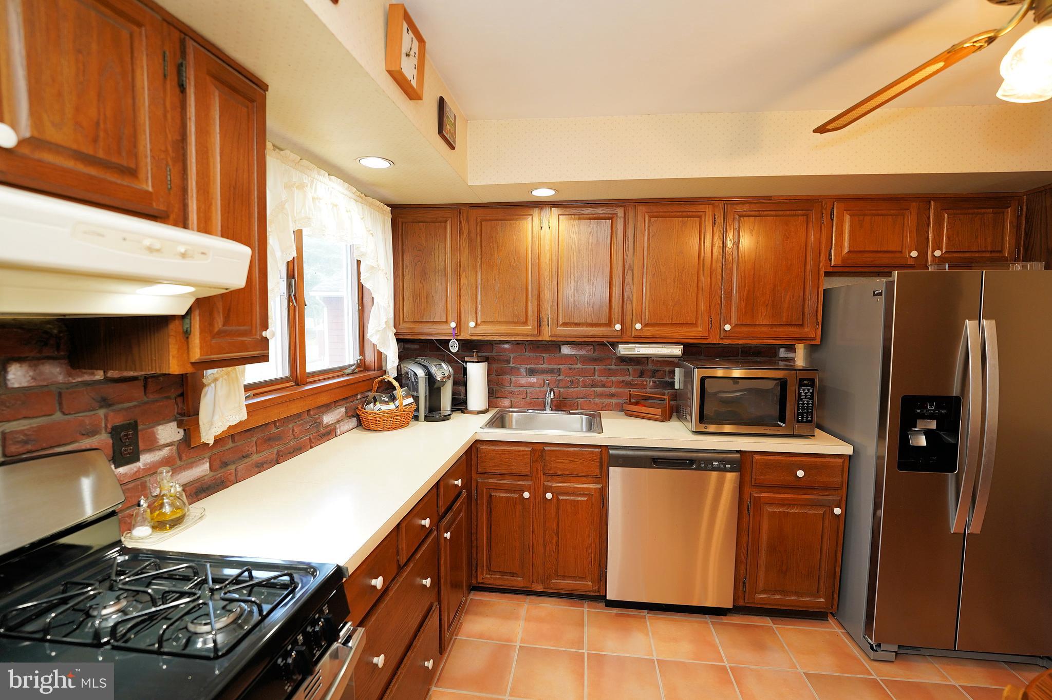 43 Endicott Road Hamilton, NJ 08690 - Photo 21 of 42