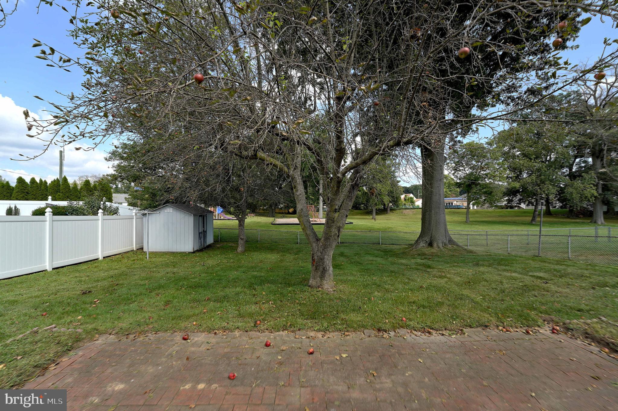 43 Endicott Road Hamilton, NJ 08690 - Photo 30 of 42