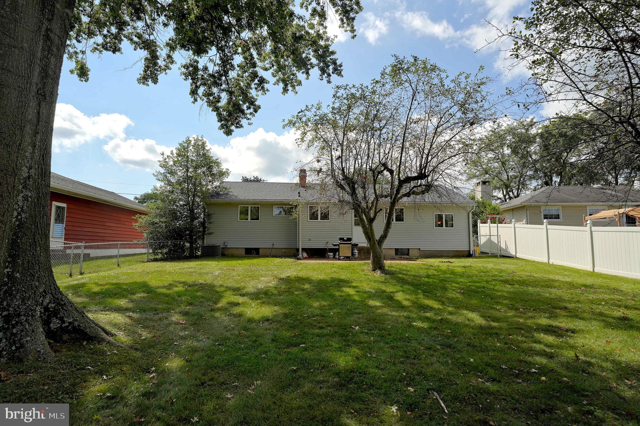 43 Endicott Road Hamilton, NJ 08690 - Photo 32 of 42