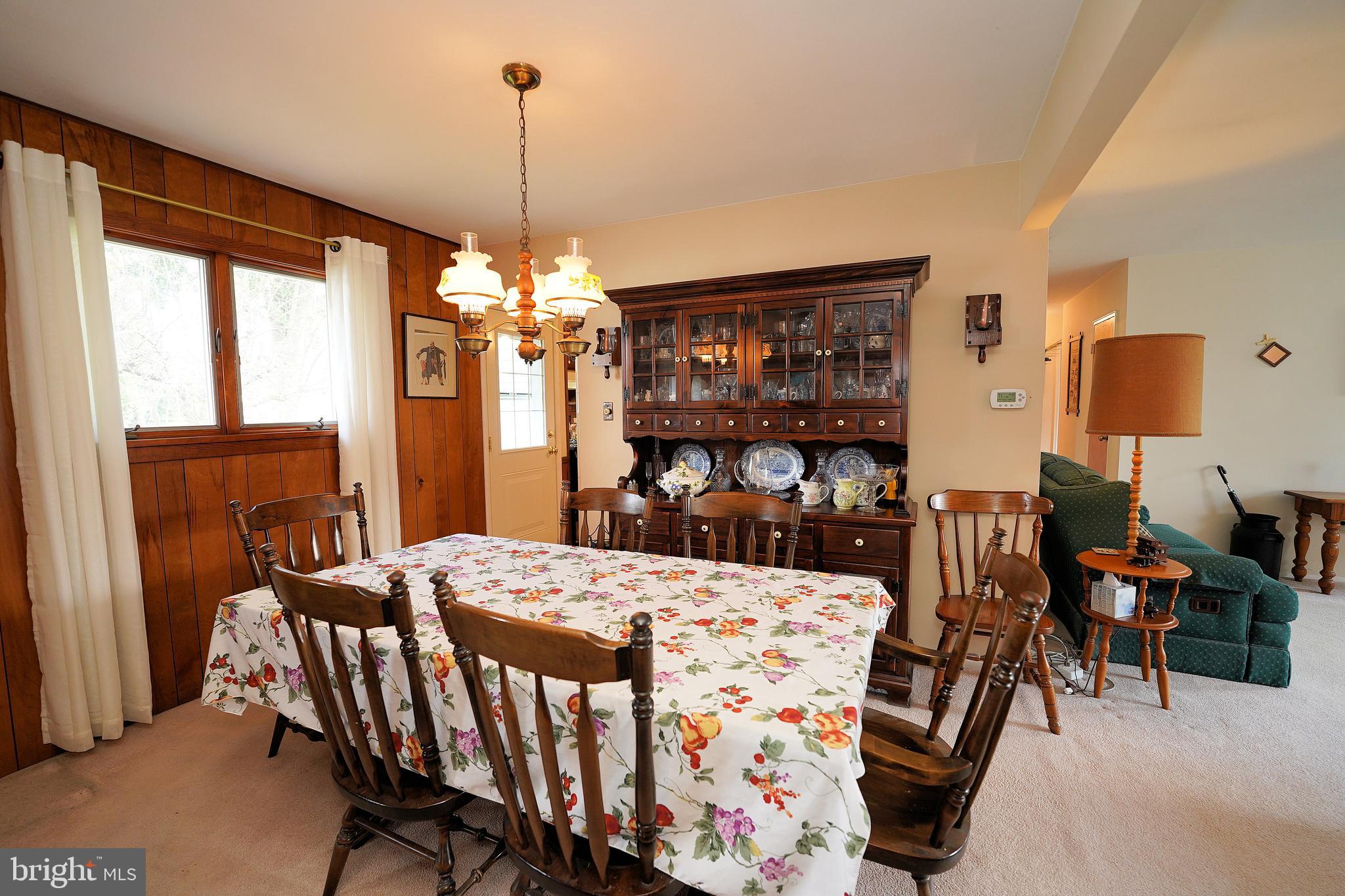 43 Endicott Road Hamilton, NJ 08690 - Photo 10 of 42