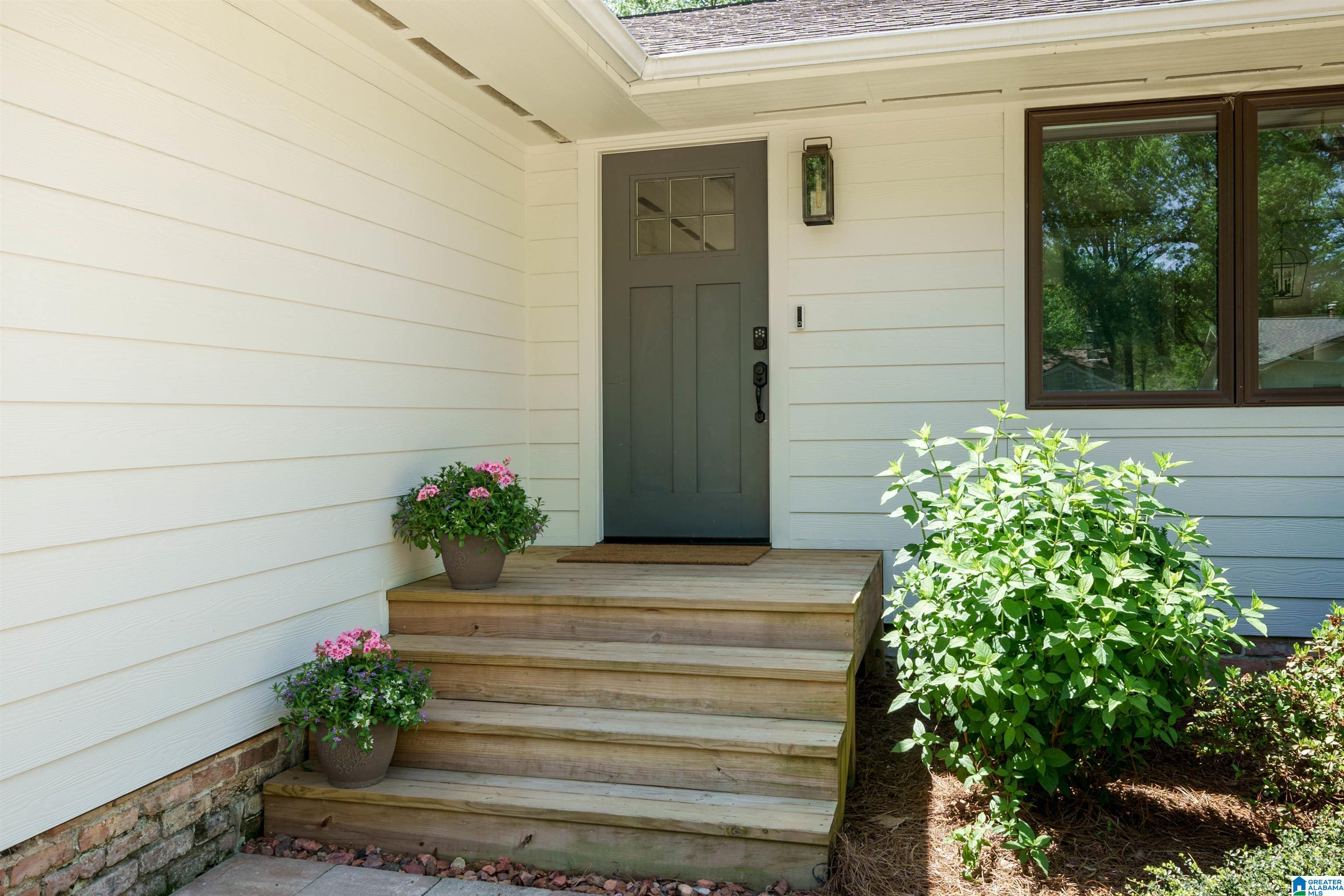 4217 MountainDale Road Birmingham, AL 35213 - Photo 4 of 47