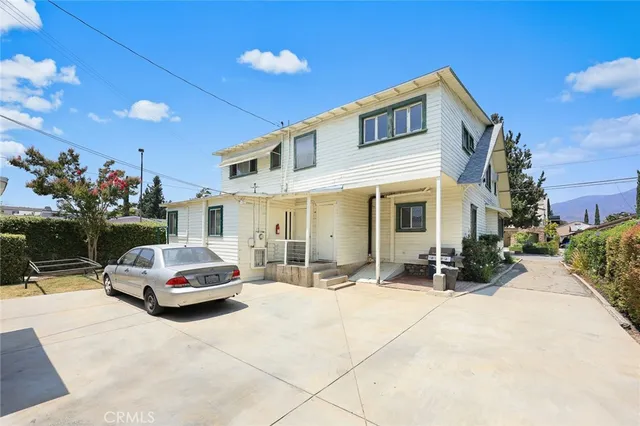 a view of a house with a patio