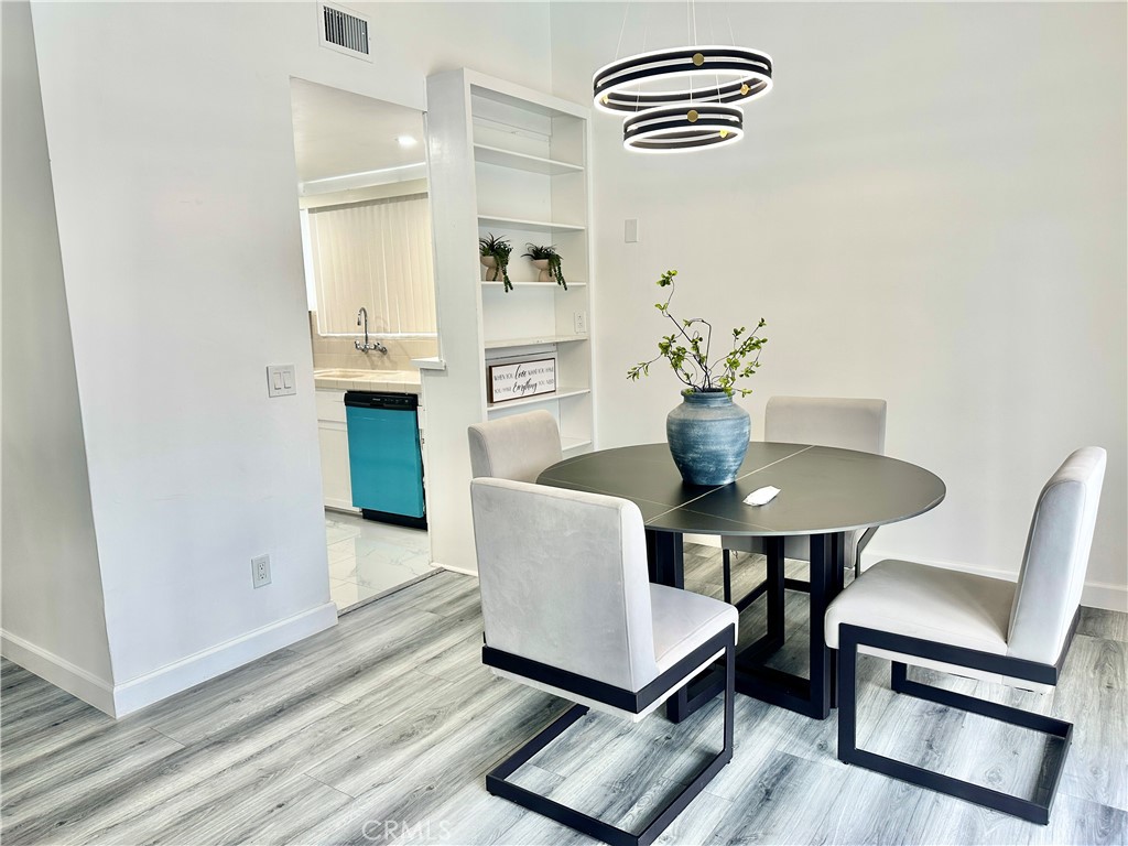 20541 Rodax Street Winnetka, CA 91306 - Photo 15 of 31