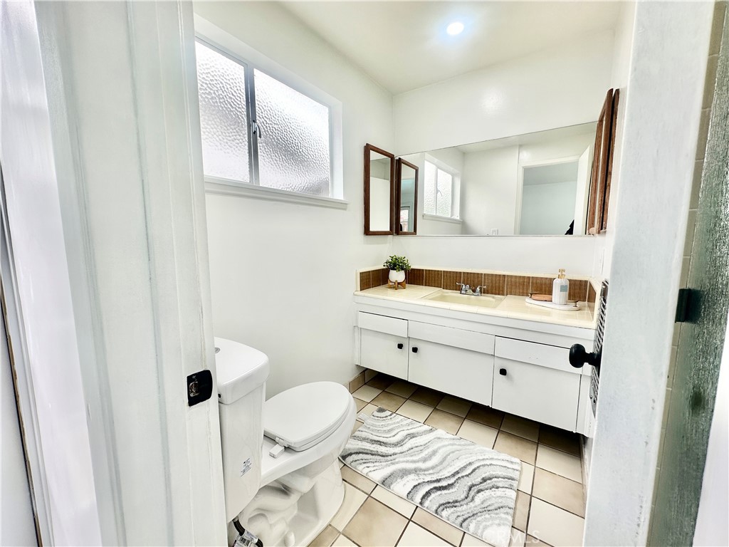 20541 Rodax Street Winnetka, CA 91306 - Photo 23 of 31