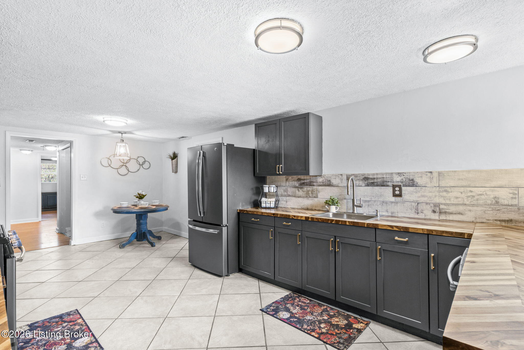 1906 Penile Road Louisville, KY 40272 - Photo 13 of 16 33-web-or-mls-696A5327
