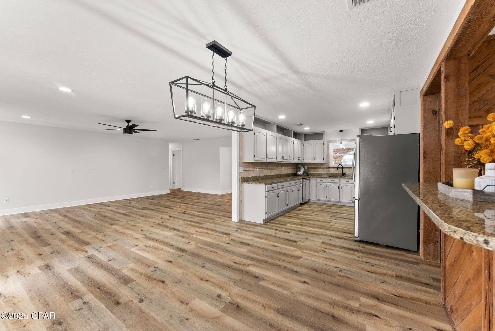 3198 Wood Valley Road Panama City, FL 32405 - Photo 10 of 38