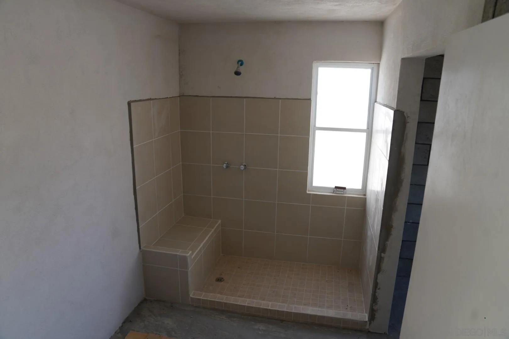 23 Blvd. Prieto Azabache Tijuana, B.C. 99999 - Photo 11 of 34 a bathroom with a shower