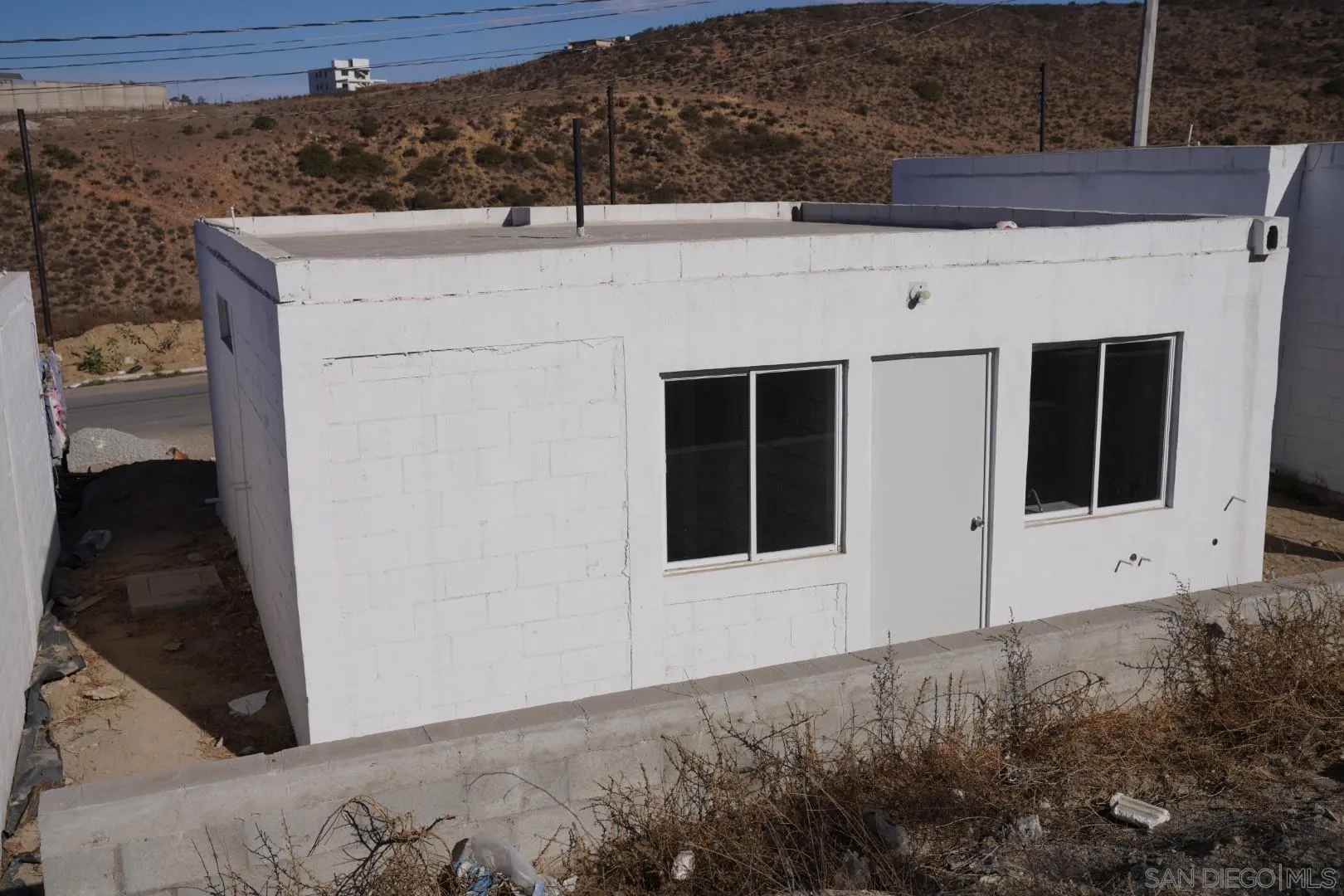 23 Blvd. Prieto Azabache Tijuana, B.C. 99999 - Photo 22 of 34 a view of a entryway of the house