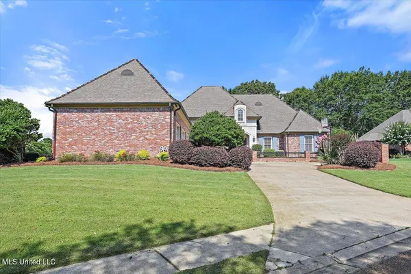 $645,000 | 105 Victoria Place, Madison, MS 39110