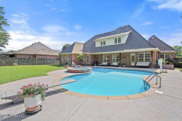 $645,000 | 105 Victoria Place, Madison, MS 39110