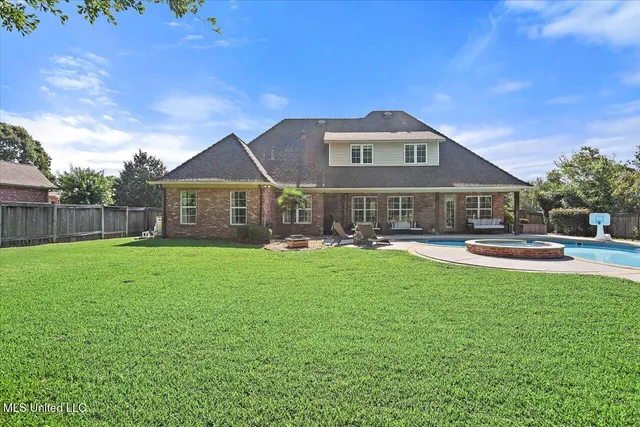 $645,000 | 105 Victoria Place, Madison, MS 39110