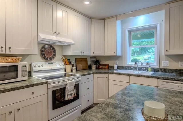 $1,300,000 | 21701 Lavender Road, Barnett, MO 65011