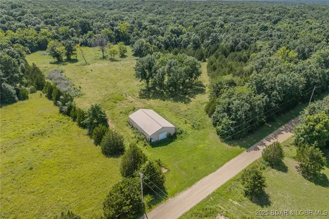 $1,300,000 | 21701 Lavender Road, Barnett, MO 65011