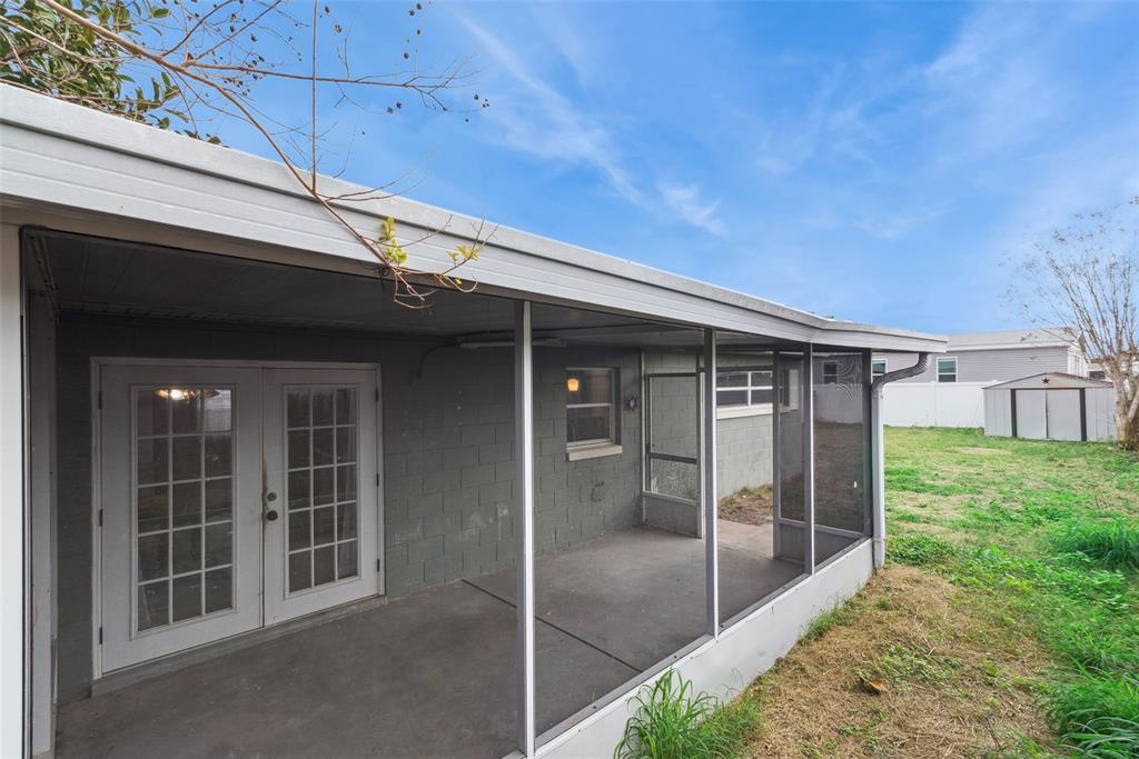 21 Cayman Circle Umatilla, FL 32784 - Photo 19 of 21 a view of a porch