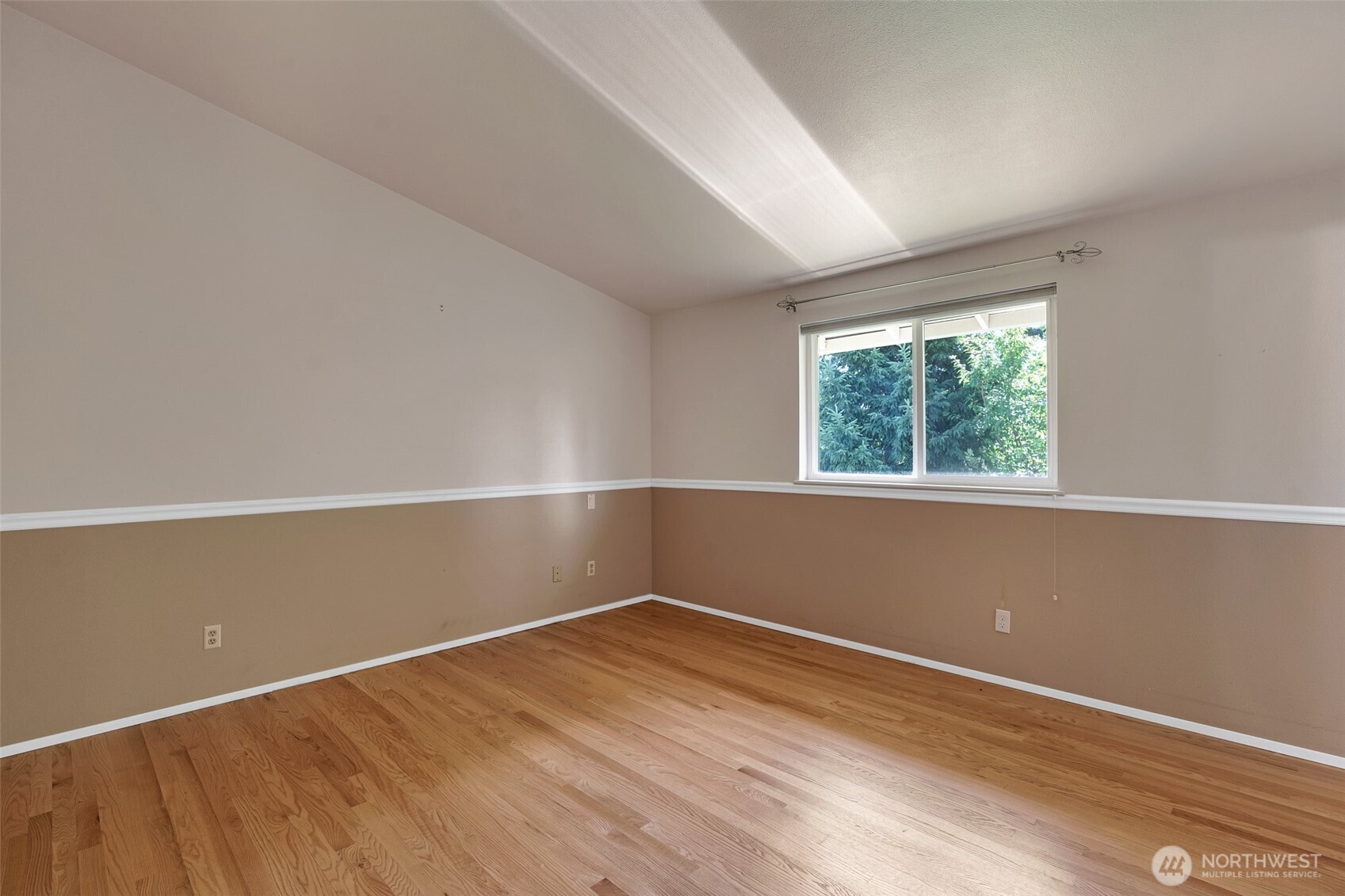 1010 Southwest 348th Place Federal Way, WA 98023 - Photo 19 of 36 Gallery Image 19