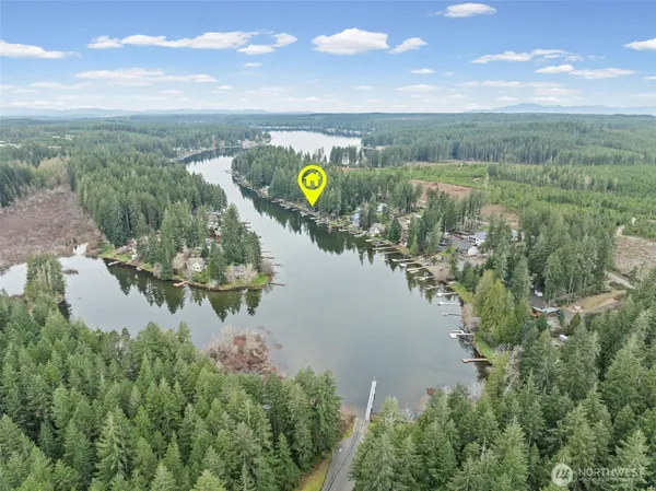 $885,000 | 5530 East Mason Lake Drive West, Grapeview, WA 98546