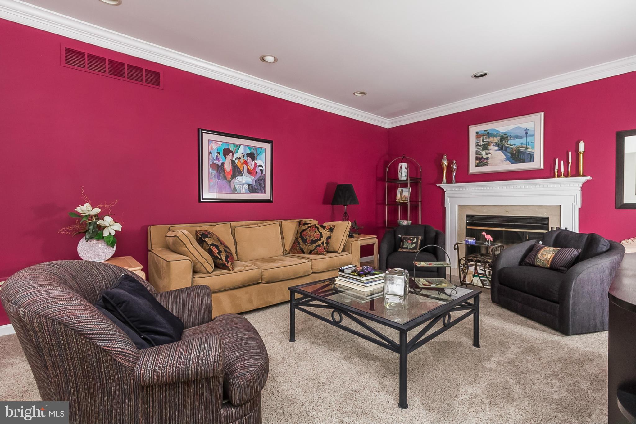8898 Greylock Road Baltimore, MD 21208 - Photo 15 of 30 Family Room