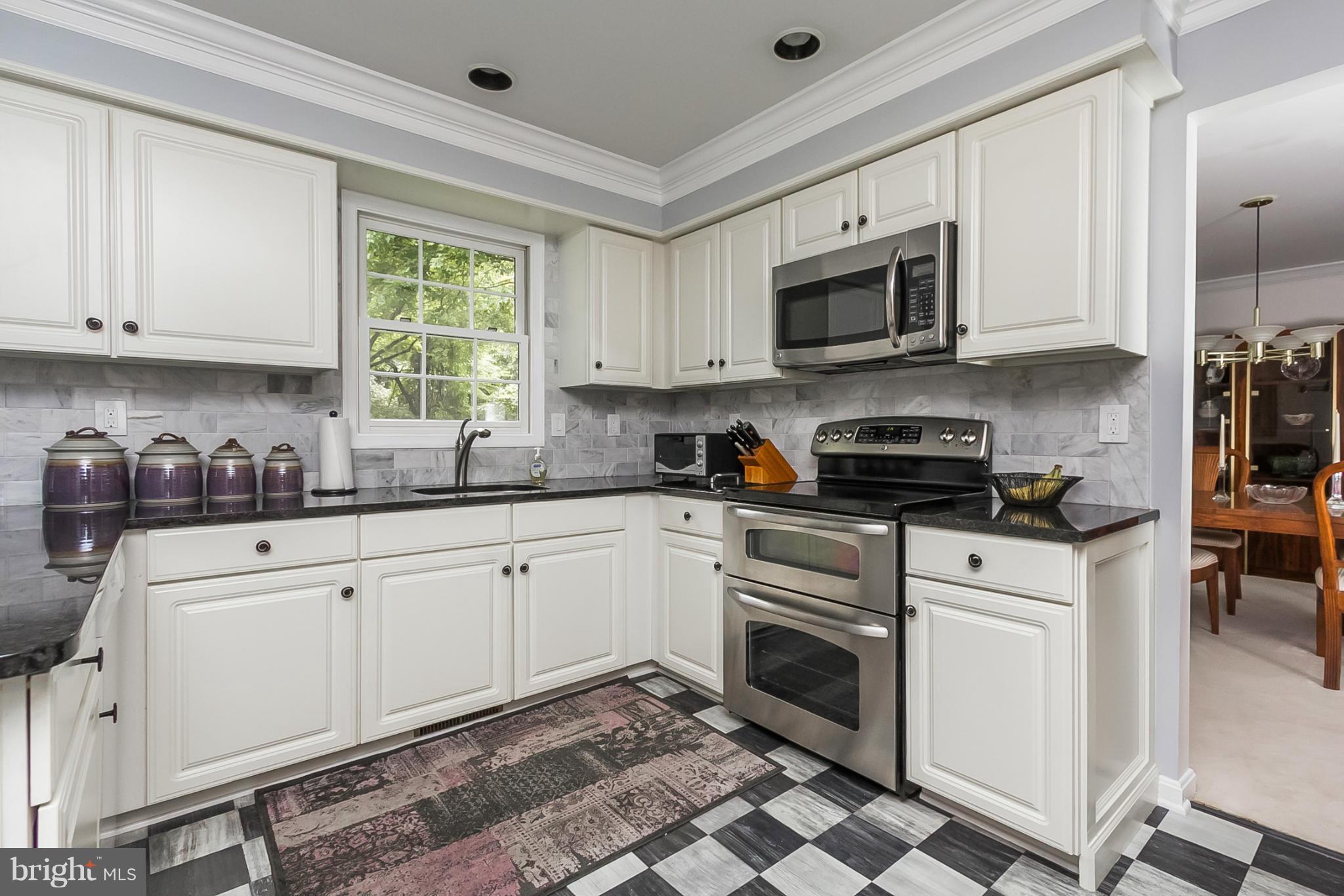 8898 Greylock Road Baltimore, MD 21208 - Photo 10 of 30 Kitchen