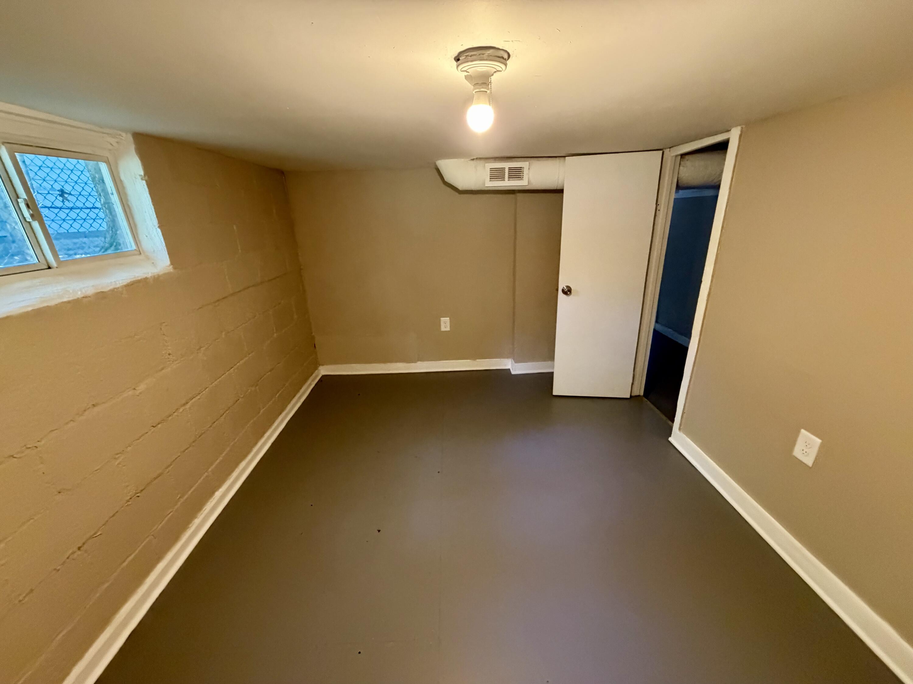 4229 Vermont Street Gary, IN 46409 - Photo 15 of 18 3000x2250