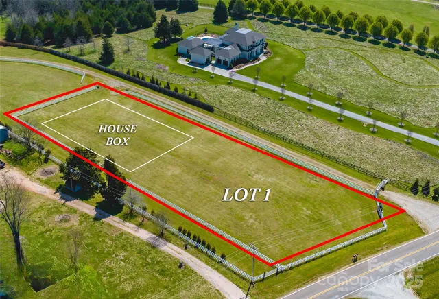 a view of a tennis court