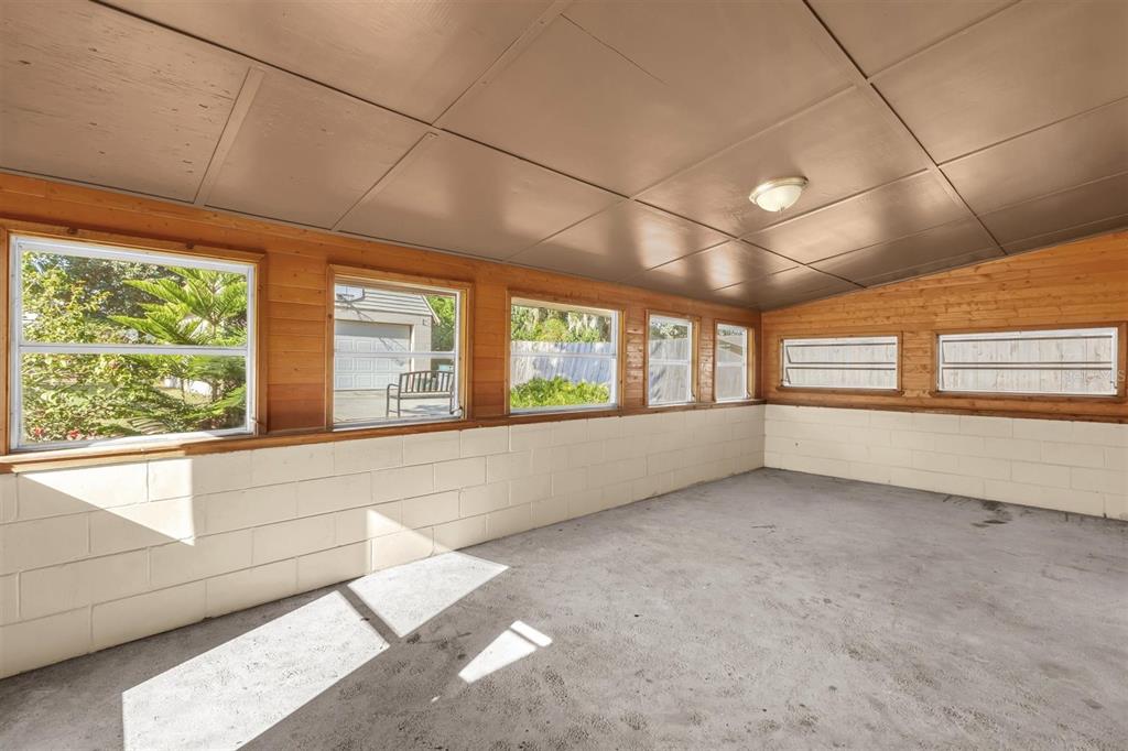 106 Oak Street Altamonte Springs, FL 32714 - Photo 19 of 30 a view of an empty room with a window