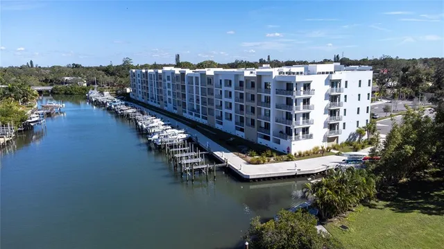 $445,000 | 1709 North Tamiami Trail, Unit 215, Sarasota, FL 34234