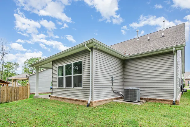 $409,000 | 135 Auxley Court, White House, TN 37188