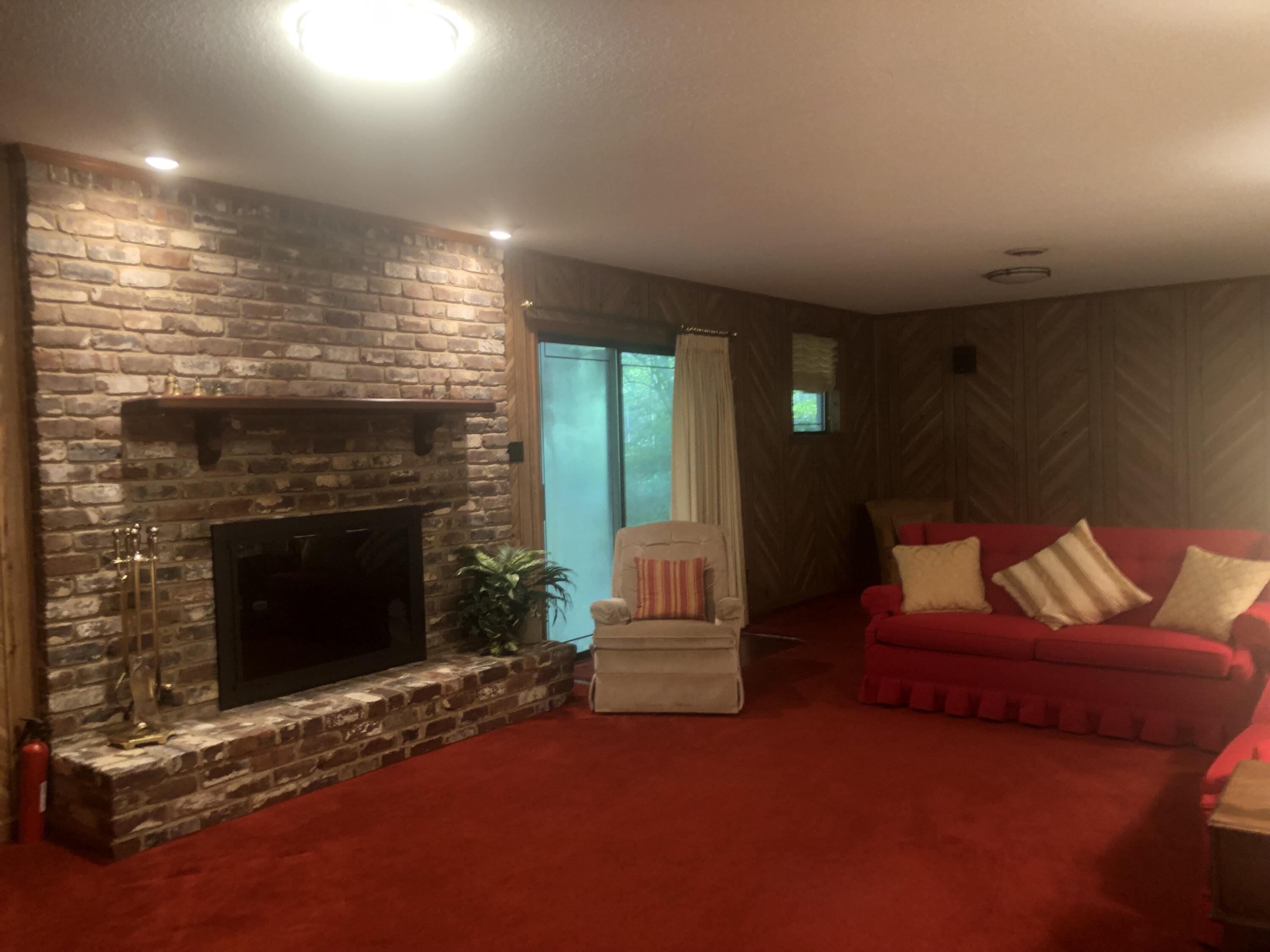131 Clemson Drive Oak Ridge, TN 37830 - Photo 17 of 27 Lower Level Rec Room
